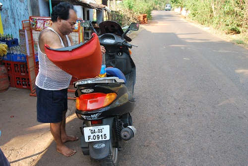 rent a scooter in Goa
