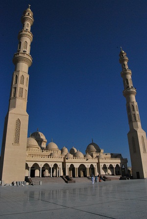 Esterno della moschea Aldahaar