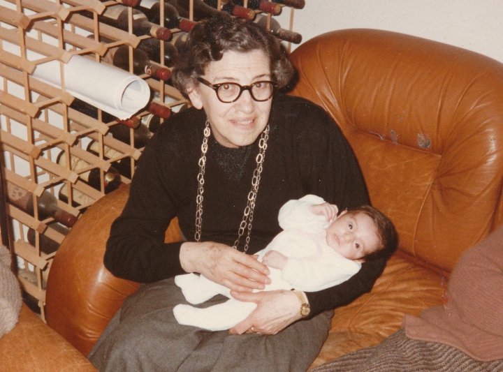 Nonna Giulia con una Mini-Me, Marzo 1985