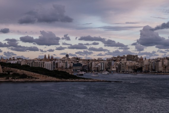 Veduta da La Valletta alba a Malta
